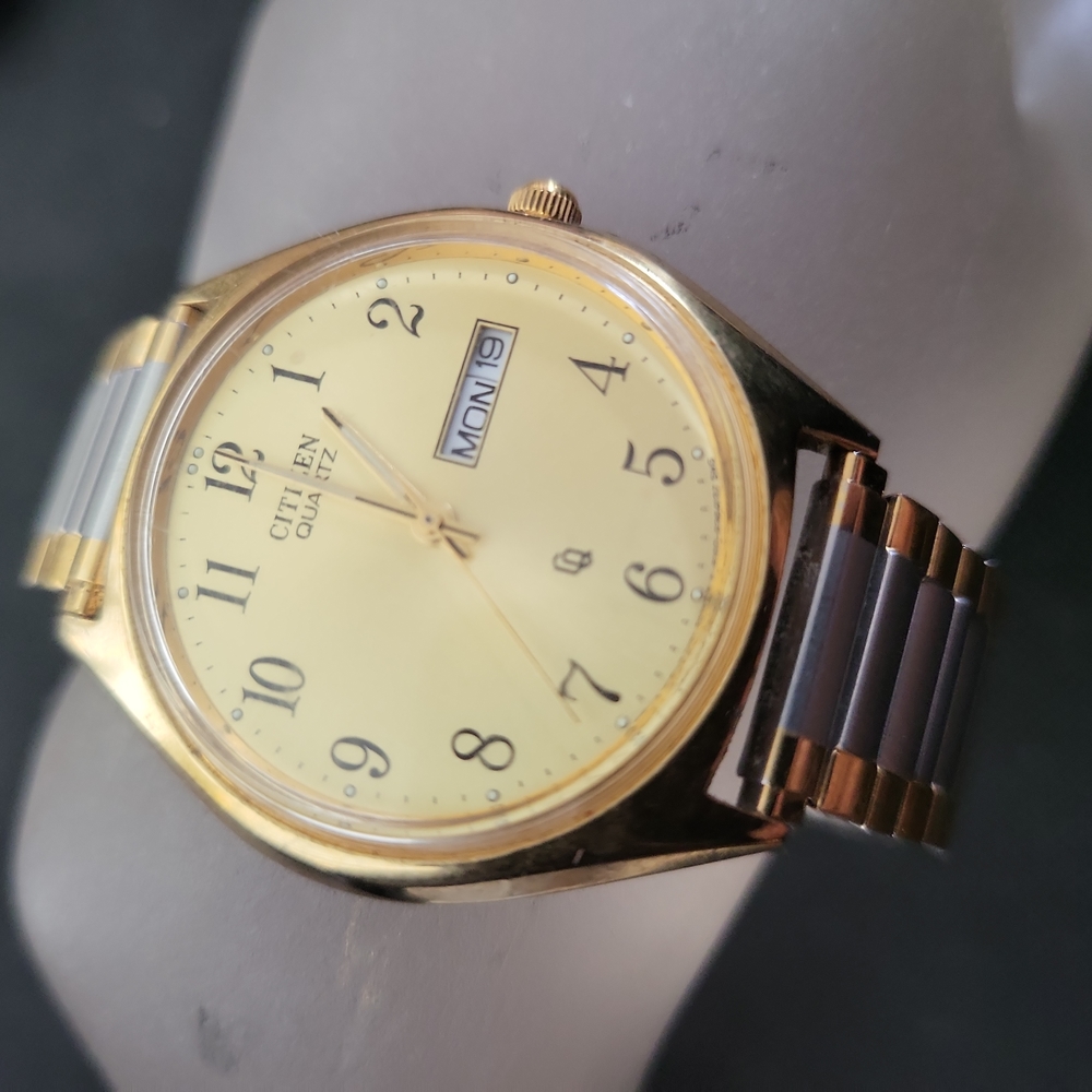Men Citizen Quartz CQ Water Resistant Analog 36mm Dial Causal Round Watch